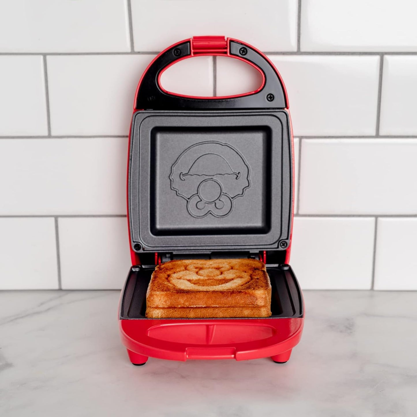 Uncanny Brands Sesame Street Elmo Single Sandwich Maker - Sesame Street Kitchen Appliance