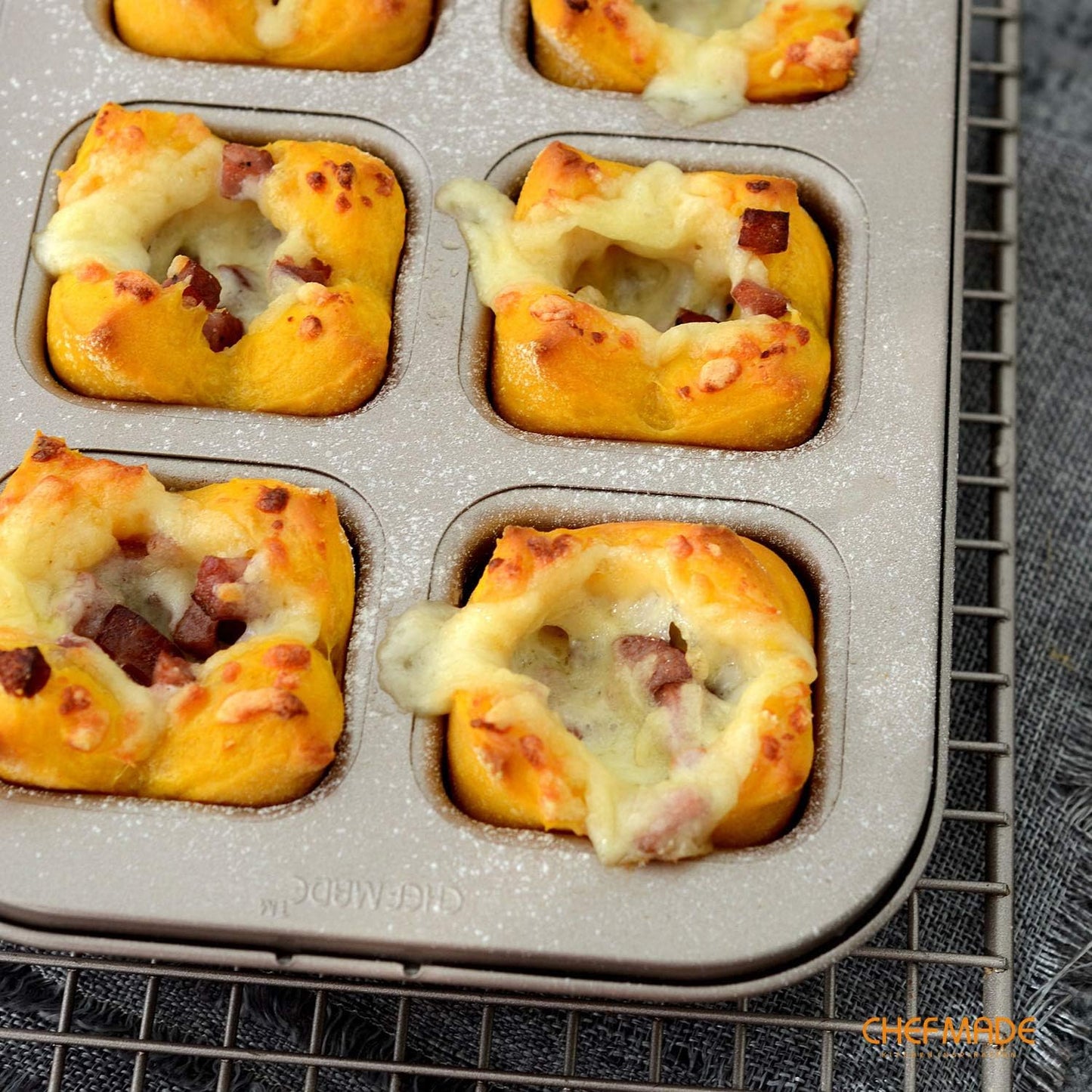 CHEFMADE Brownie Cake Pan, 6-Cavity Non-Stick Square Muffin Pan Blondie Bakeware for Oven Baking (Champagne Gold)