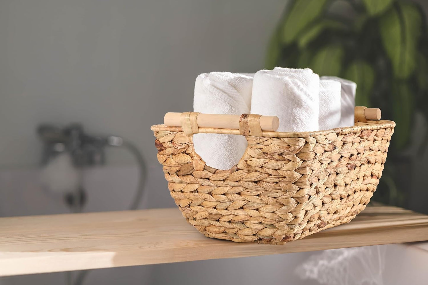 Large Wicker Storage Baskets with Wooden Handles, Woven Water Hyacinth Storage Organizers for Throw Blankets, Bedroom, Living Room, Laundry，2-Pack