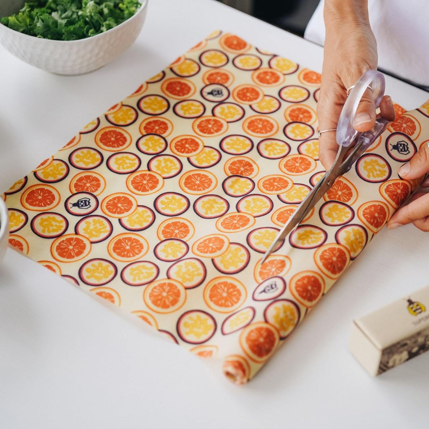 SUPERBEE Beeswax Wrap Roll, Reusable for Food, Wraps Rolls, Reusable Bees Paper for Wrapping Vegetables & Cheese, Bowl Covers and Sandwich Wrapping Paper, Roll XL - Passion
