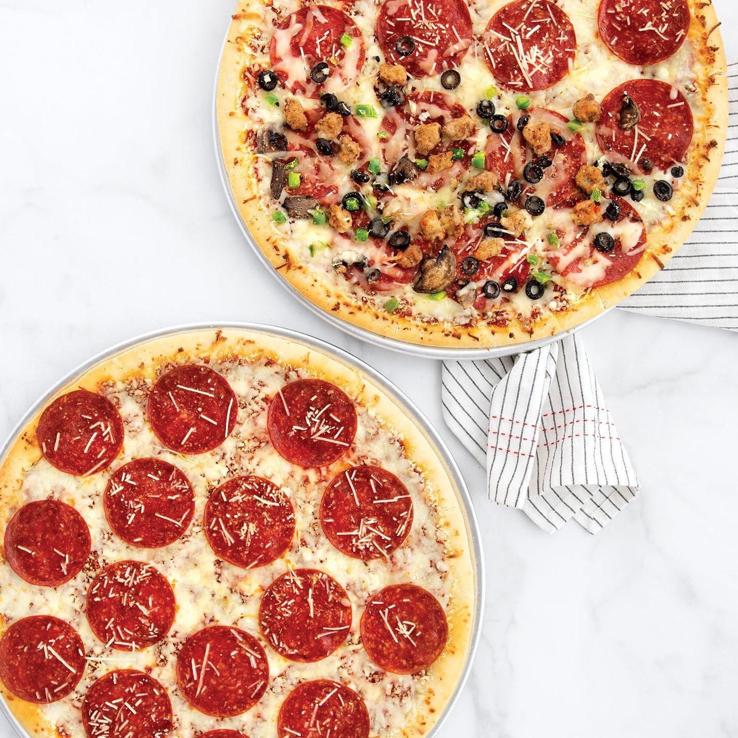 Nordic Ware Naturals 16" Air Crisp Perforated Aluminum Pizza Pan, Set of 1